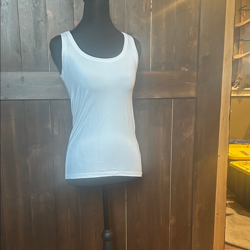 White House Black Market Classic White Tank Top